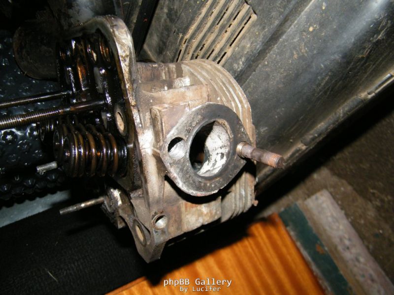 Fiat_126_Engine_Rebuild_24