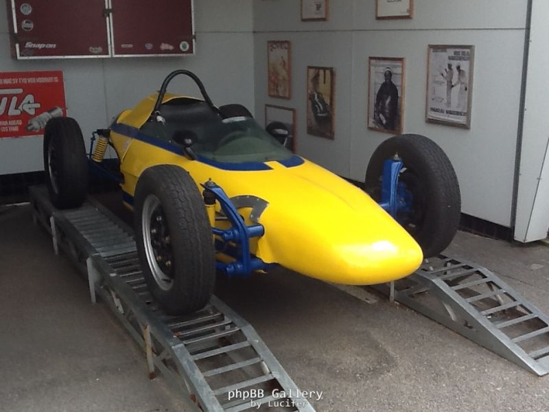 formula Vee