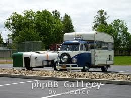 VW bus & trailer 6