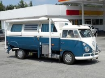 VW bus & trailer 8