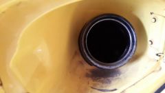 001 Fuel filler pipe
