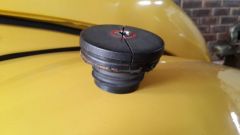 002 Broken Fuel cap